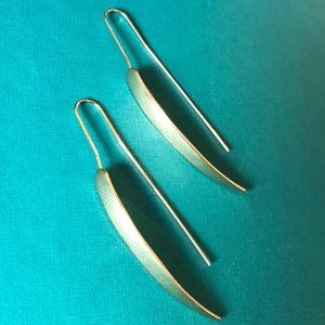 🆕 Thread Simple Brushed Gold Drop Gold earrings